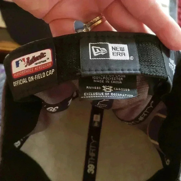 Chicago Cubs and White Sox Baseball Cap Bundle - Picture 5 of 13